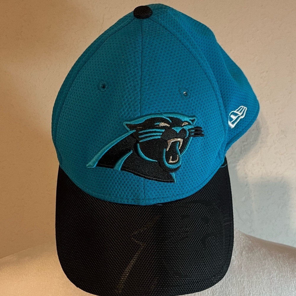 Carolina Panthers New Era Fitted Hat Size Sm-Med